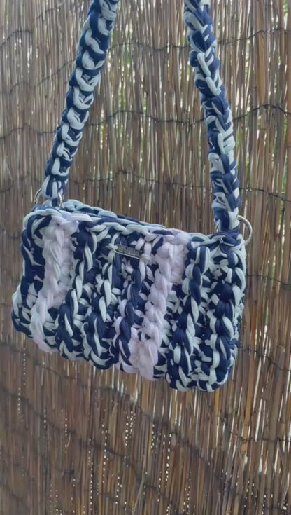 MOLLY (+ de couleurs)